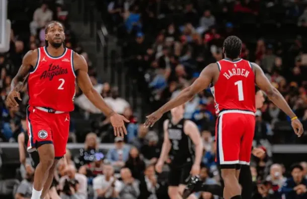 开云体育下载网页版-船记：我仍无法相信交易截止日结果，这一切太不真实了