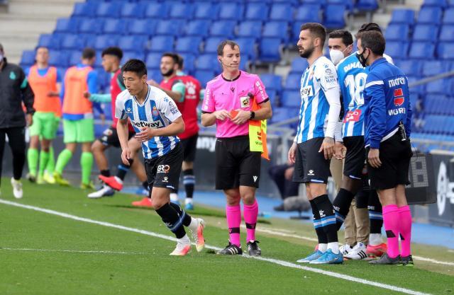 开云体育下载入口-武磊想回主力需改变踢法？我想他已经明白该怎么做